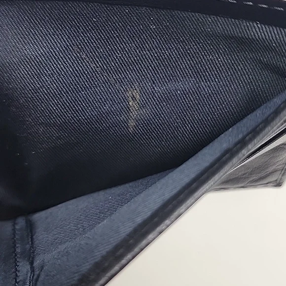 Tommy Hilfiger Black Leather RFID Protection Wallet - Picture 8 of 11